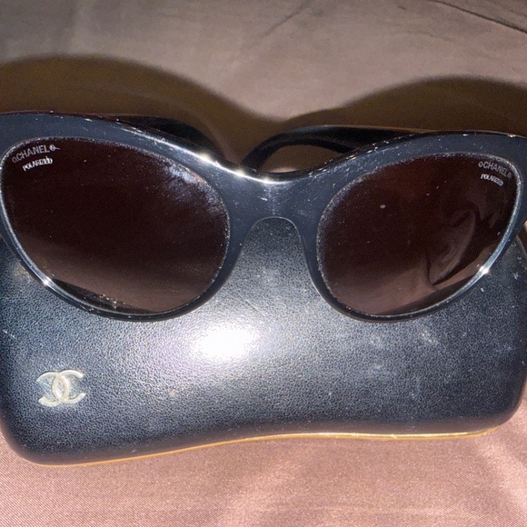 Chanel Stingray Sunglasses main image 7